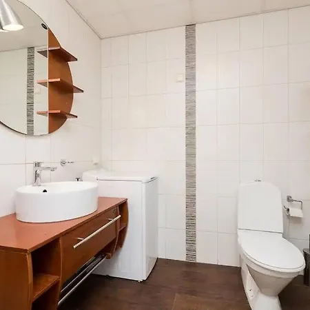 Cozy 2-bedroom Penthouse In The Heart Of タリン