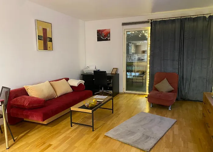 Appartamento Cozy 2-bedroom Penthouse In The Heart Of Reval