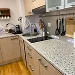 Cozy 2-bedroom Penthouse In The Heart Of Apartamento Talin